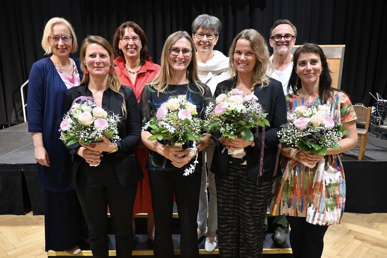 Gruppenfoto der vier Hochschulprofessorinnen mit dem Rektorat der PPH Augustinum