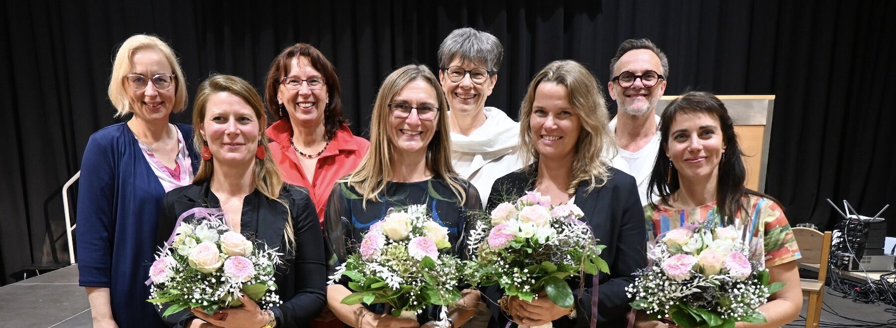 Gruppenfoto der vier Hochschulprofessorinnen mit dem Rektorat der PPH Augustinum