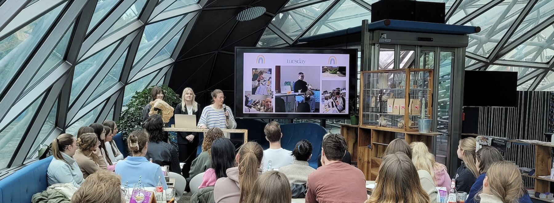 BIP Programm Vorstellung vor Studierenden auf der Murinsel Graz
