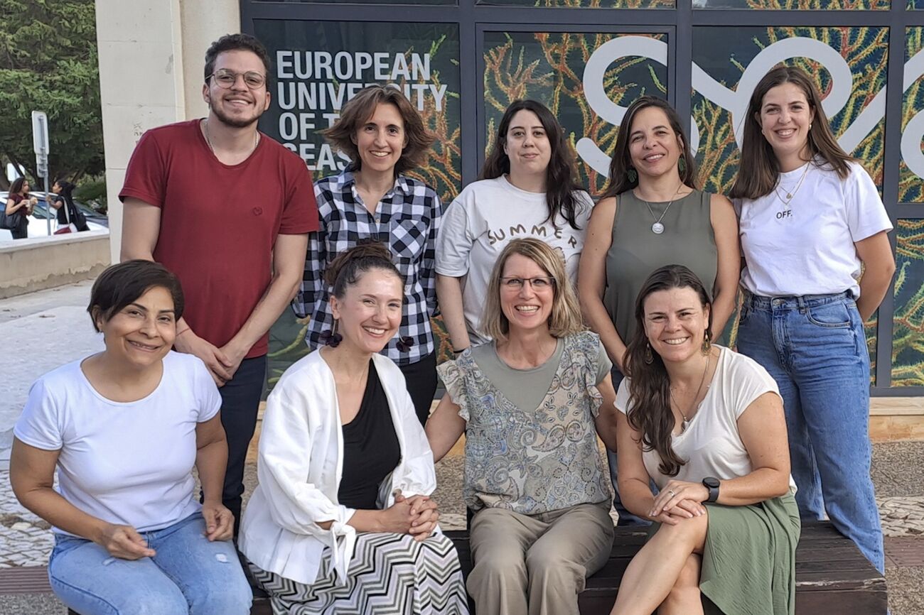 Gruppenbild mit Lehrpersonen - Erasmusreise an die Algarve